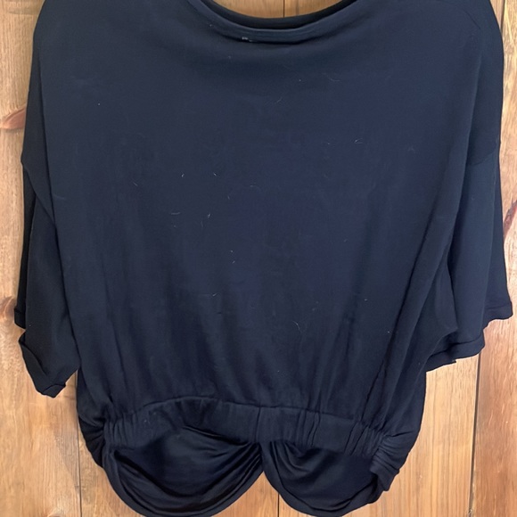 Knot Front Top - Picture 5 of 5